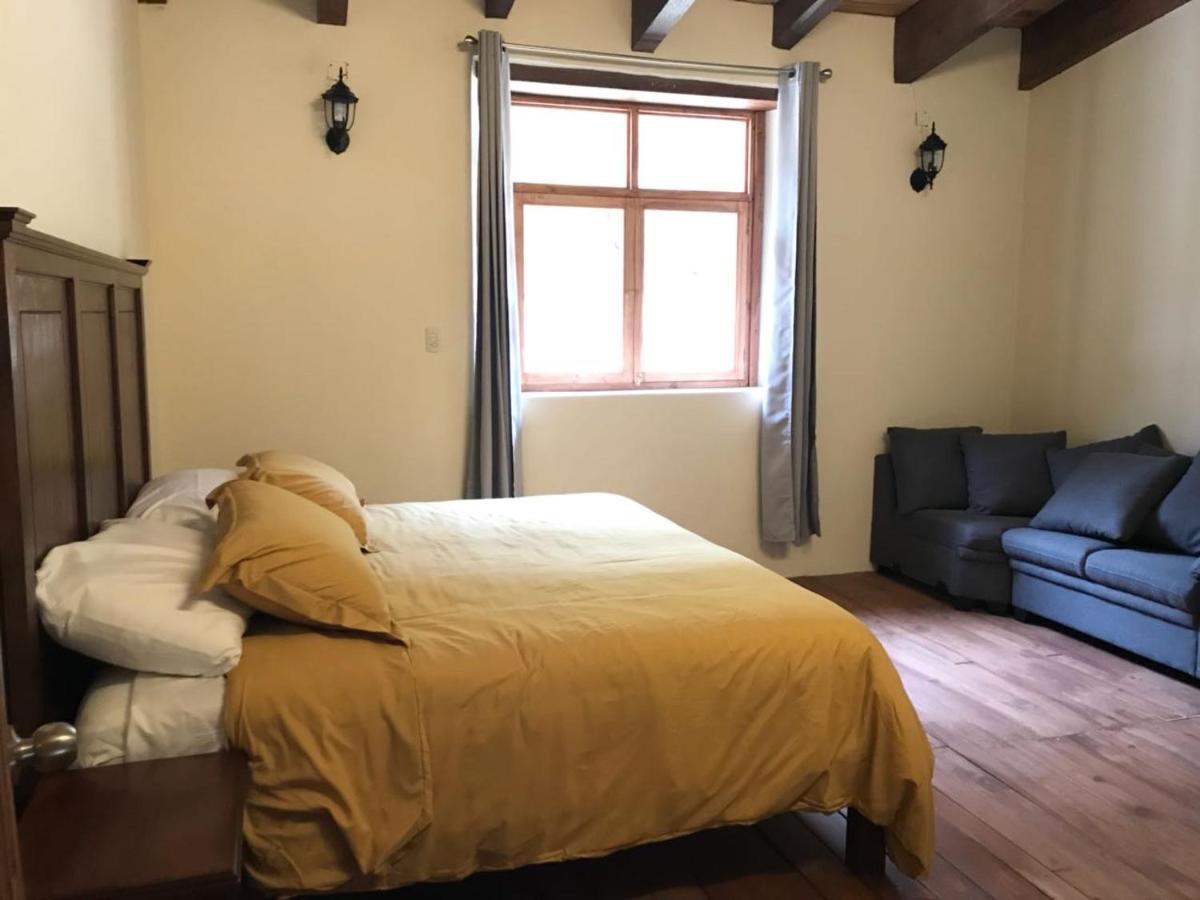Отель Cortijo La Casona Сан-Кристобаль-де-Ла-Касас Экстерьер фото