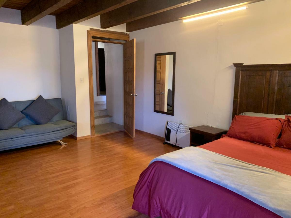 Отель Cortijo La Casona Сан-Кристобаль-де-Ла-Касас Экстерьер фото